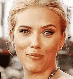 Scarlett Johansson Hes Just Not That Into You Gif