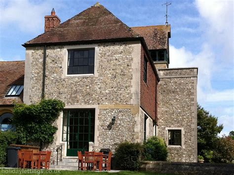 We did not find results for: 4 bedroom cottage in Lyme Regis to rent from £975 pw. With ...