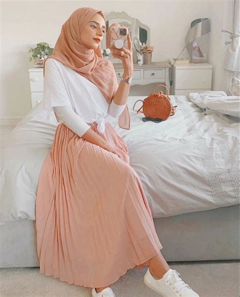 21 modest ways to style long pleated skirts with hijab fashion zahrah rose stile hijab idee
