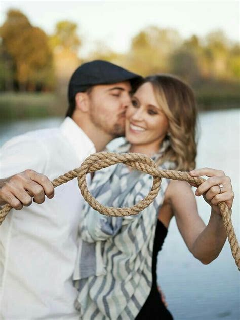 Pin By Stephanie Specht On Engagement Picture Inspiration Fun