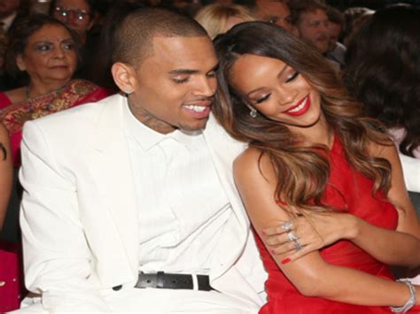 Rihanna Lashes Out At Chris Brown Video Dailymotion