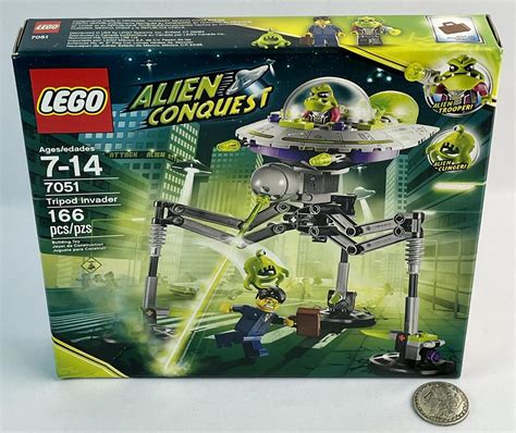 Lot 2011 Lego Alien Conquest 7051 Tripod Invader Sealed
