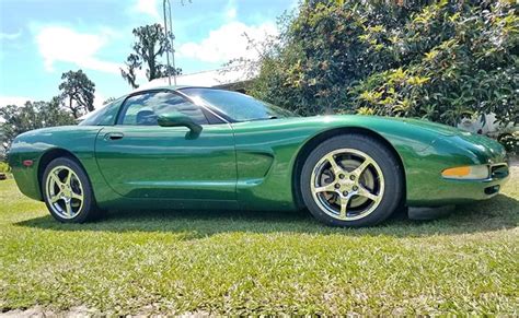 Found On Facebook 1997 Corvette Coupe In Rare Fairway Green Corvette