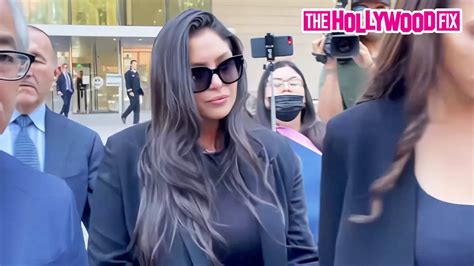 Kobe Bryant S Wife Vanessa Is Searched By Security While Arriving To