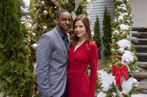 ‘jingle Bell Bride First New Hallmark Christmas Movie Debuts Tonight