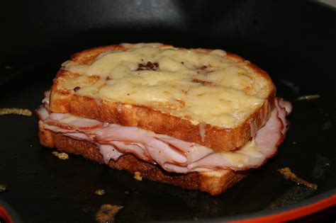 Croque - monsieur la meilleure recette fait maison Appareil à Croque