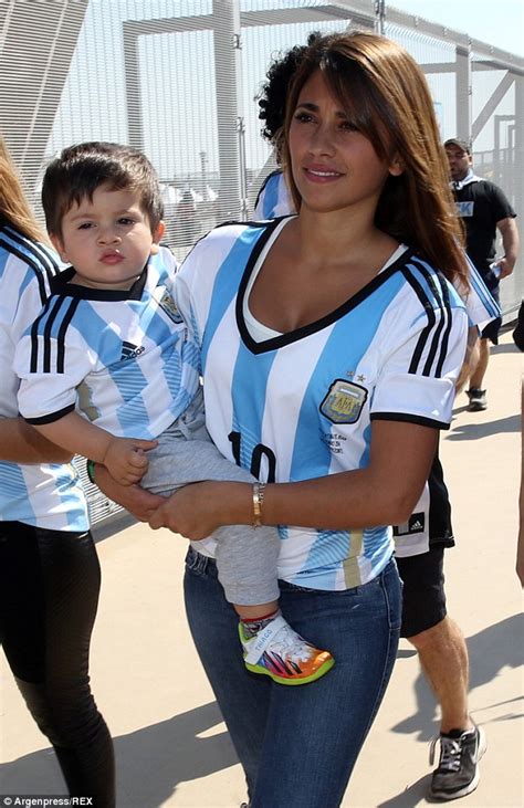 Lionel Messi S Girlfriend Antonella Roccuzzo And Son Thiago Join Argentina Wags At Iran Win
