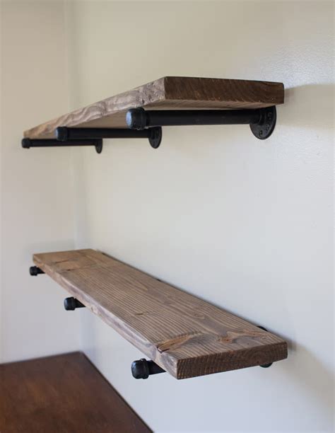 Using various online photos and diy descriptions, i laid these out and, with the help of two friends, built them. DIY Pipe Shelving