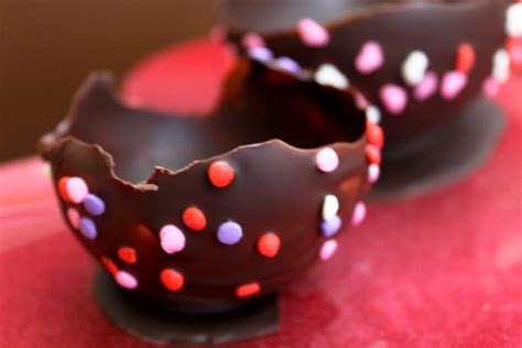 11 Creative Chocolate Crafts For Fantastic Enjoyment In Your Dessert