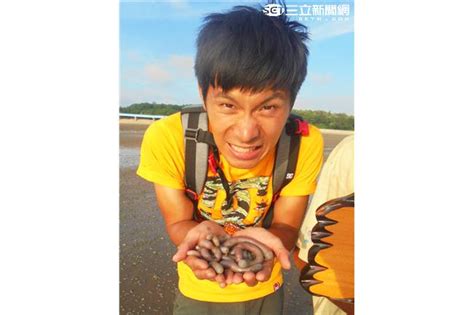 Jun 22, 2021 · 歌手吳業坤早前被網民惡搞，遭擅改網上資訊，突然被「已婚」及顯示配偶為好友麥明詩，離奇傳婚訊。2人未受「婚訊」影響朋友關係，早前吳業坤「坐疫監」，麥明詩亦特意送上跑步機作禮物。 手捧巨蠎面不改色 姚淳耀摸沙蟲頭發麻：比蛇可怕一百倍!│娛樂星聞│三立新聞網 SETN.COM