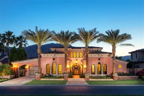 Spanish Revival Floridian Architecture With Moorish Influence