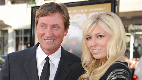 Paulina Gretzky And Dustin Johnsons Odd Relationship