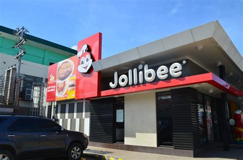 Jollibee Corporation Closes 255 Stores Due To The Pandemic