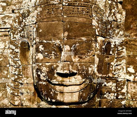Bayon Face Angkor Wat Complex Stock Photo Alamy