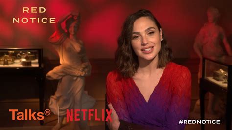 Talks Interview With Gal Gadot Of Red Notice Youtube