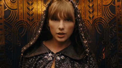 Taylor Swift Becomes First Artist In History To Take All Top 10 Spots