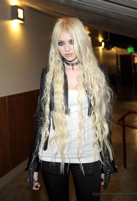 Picture Of Taylor Momsen In Kids Choice Awards 2011 Taylormomsen