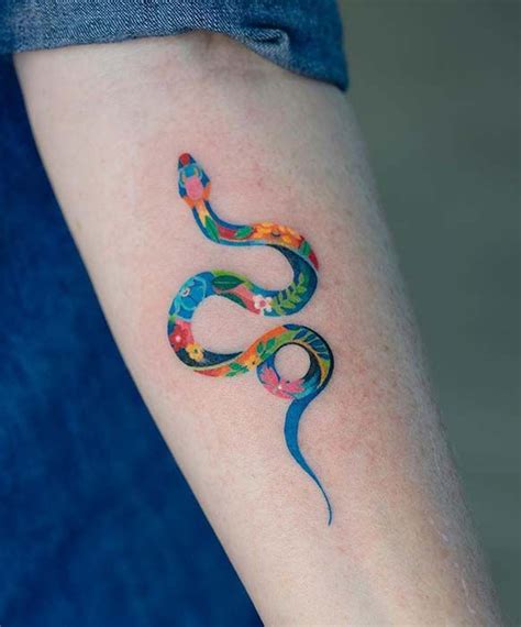 23 Bold And Badass Snake Tattoo Ideas For Women Stayglam Form Tattoo