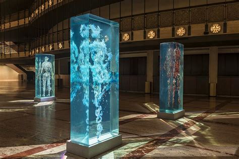 3d Collaged Figures Encased In Glass By Dustin Yellin
