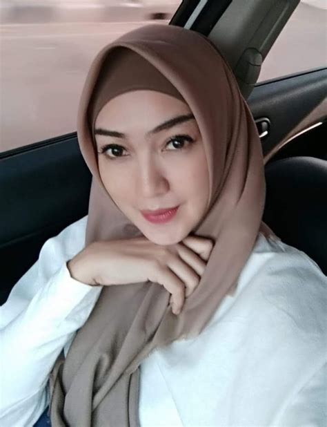 How Would You Fuck This IndonesianSlut Hijab Wife 16 Photos XXX Porn