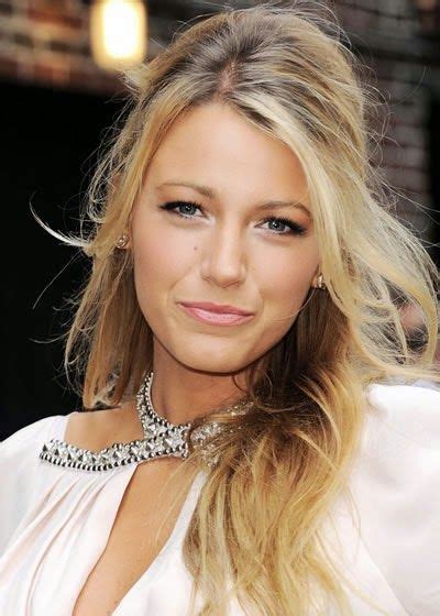 Blake Lively Half Up Half Down Hairstyles With Braid Blake Lively