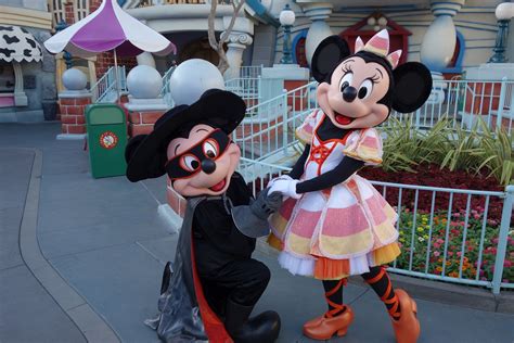Updated: Disneyland Mickey's Halloween Party 2018 Planning Guide