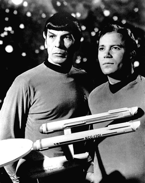 Leonard Nimoy Famous As Mr Spock On Star Trek Dies Aged 83 The