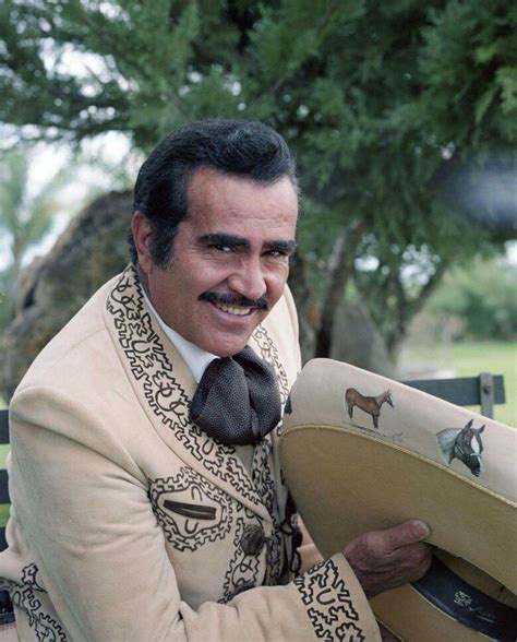 Ortiz has surpassed vicente fernandez to claim the record for most number ones on the chart. 184 best images about Mi viejo