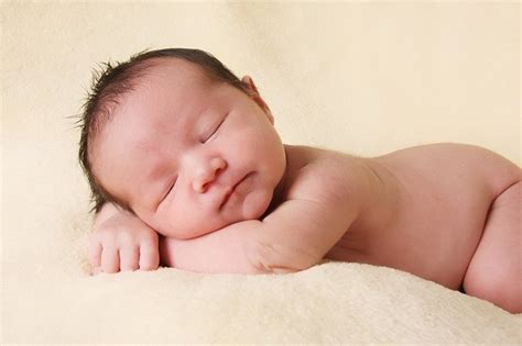 Fakta Menarik Seputar Bayi Dan Perkembangannya Alodokter