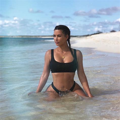 kim kourtney kardashian y sus fotos en bikini que incendian las redes 56925 hot sex picture