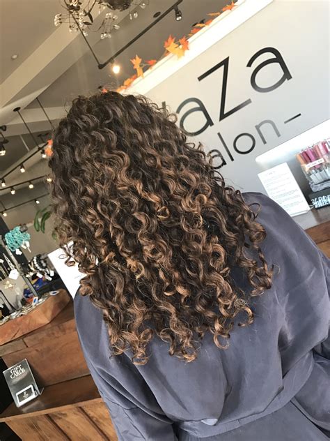 Long Curly Hair Balayage Dyed Curly Hair Curly Hair Styles Balayage