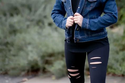 How To Make DIY Ripped Leggings Attire Project