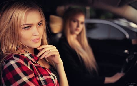 alla emelyanova alena emelyanova twins blonde model ivan gorokhov women sisters two