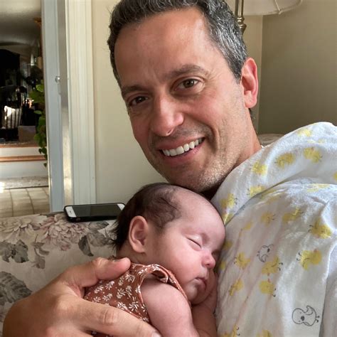 Part time baby sitter Portuguese speaker Hudson County NJ - Babysitter