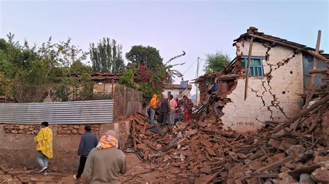 Rescuers Struggle To Find Nepal Quake Survivors As Deaths Reach 157
