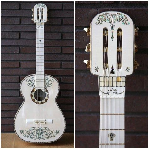 The Original Coco Guitar Made By Germán Vázquez Rubio Mamalatinatips