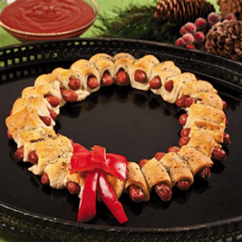 Why make it when you can fake it? 16 Tasty Appetizer Recipes Decorated in Christmas Colors ...