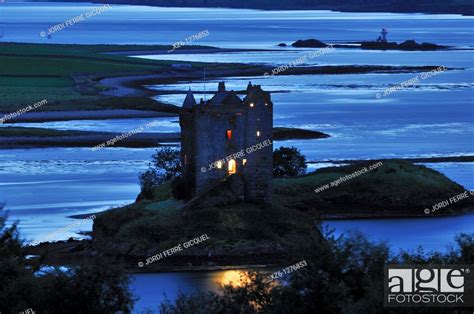 Castle Stalker Is A Large Stone 15th Century Tower House Loch Laich