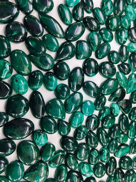 shrinath art gallery real malachite cabochon stone for decoration at rs 80 piece in jaipur
