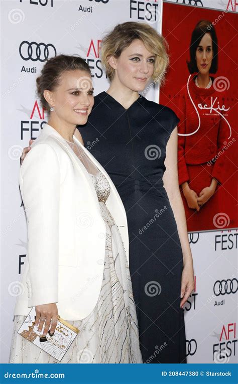 Greta Gerwig En Natalie Portman Redactionele Afbeelding Image Of Première Acteur 208447380