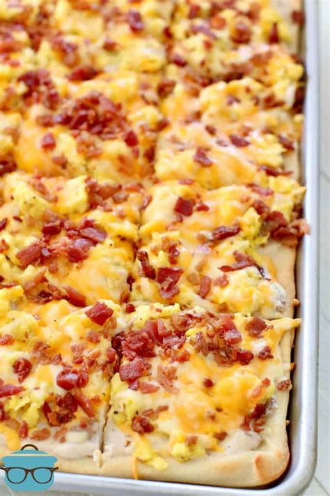 The Best Breakfast Pizza (+Video) - The Country Cook