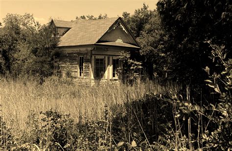 Creepy Old Abandoned House I Found In The Woods Pics