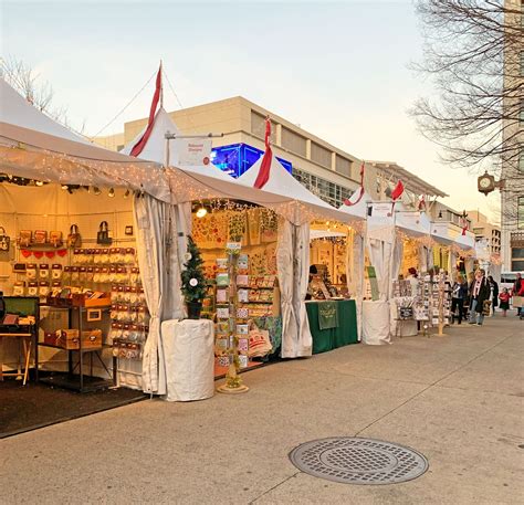 Dc Holiday Market Reminds Us To Shop Small The Neighborgoods
