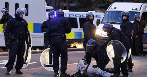 English Riots Death Toll Rises To Five As Police Reveal More Than 1500