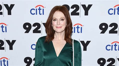 Julianne Moore Opens Up About Filming Sex Scenes People Never Have Sex The Way They Do In The