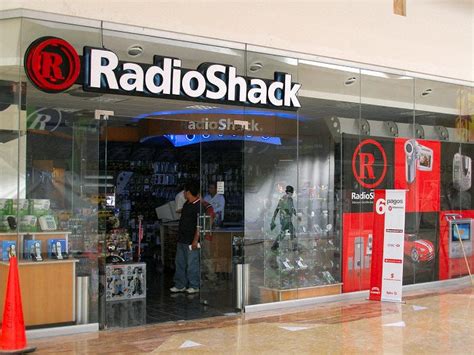Why RadioShack Is Closing Stores - Business Insider