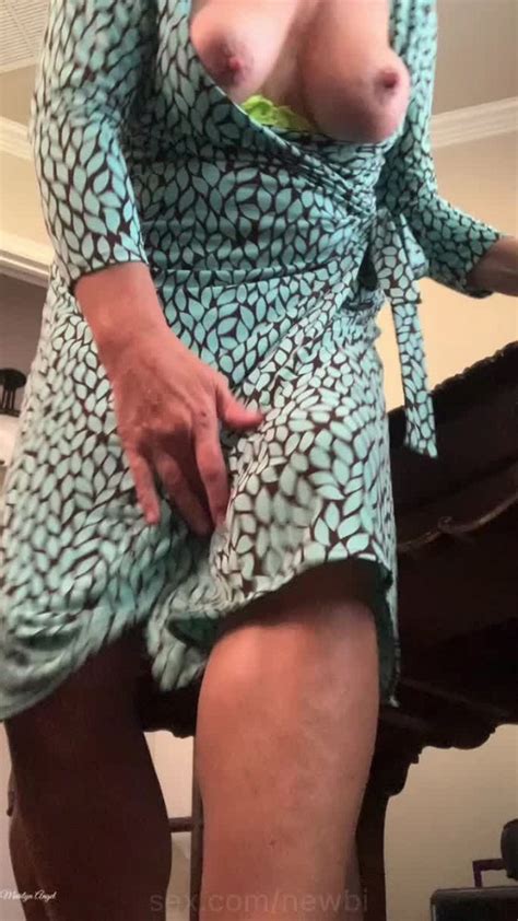 Marilyn Angel See No Panties Under My Dress💋 Tits Out Pussy Milf Maturelady Onlyfans
