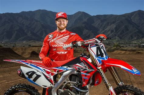 It is built on 1290 mm wheelbase. My hero | Honda, 2016 honda