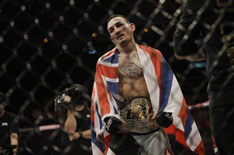 Max Holloway Stops Jose Aldo In 3rd Wins Ufc Featherweight Belt The