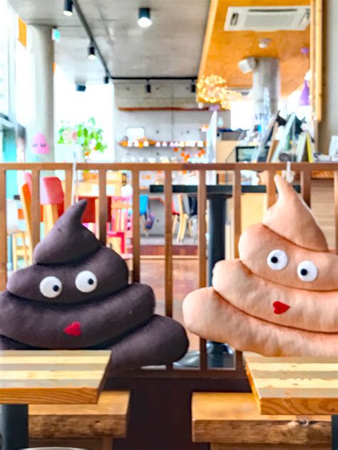 Seouls Poop Cafe In Downtown Seoul A Photo Essay